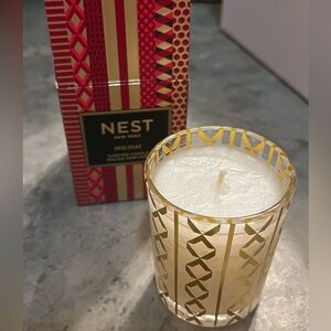 Nest holiday votive